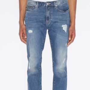 Tapered Fit Jeans